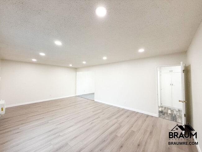 5131 Buffalo Ave unit 25, Sherman Oaks, CA 91423 - photo 7