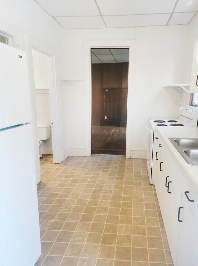 503 6th St N, Wahpeton, ND 58075 - photo 6