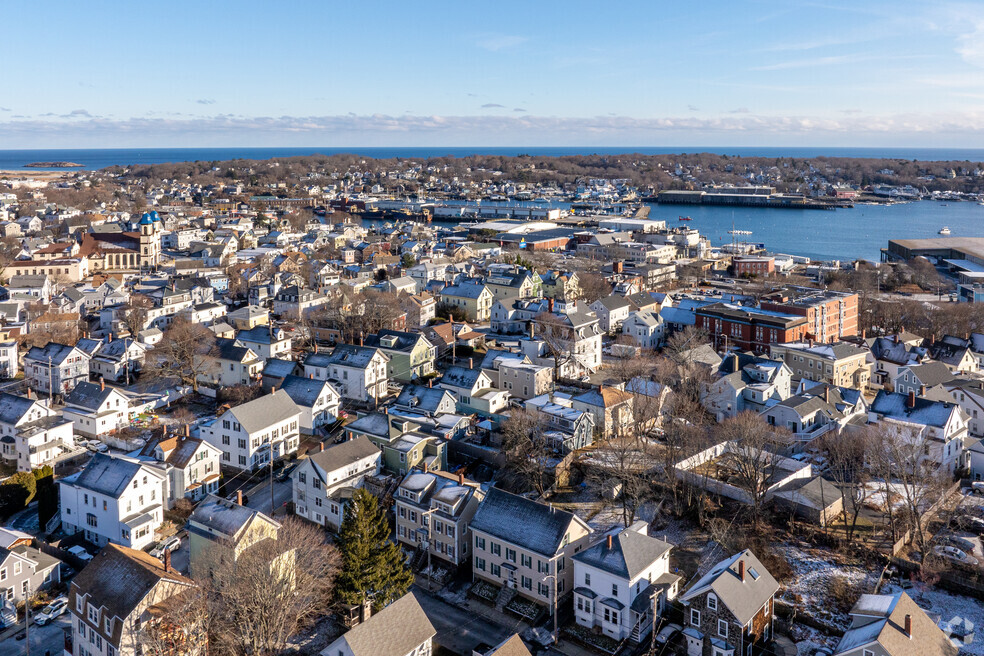 NH_Central Gloucester_560759_P2_002_MB_020325_1