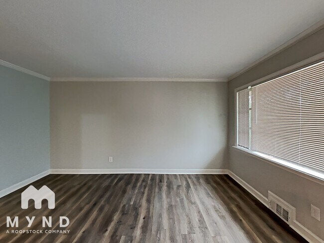 3257 Bobbie Ln, Decatur, GA 30032 - photo 6