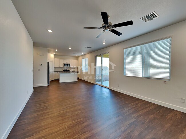 6621 S 42nd Ln, Phoenix, AZ 85041 - photo 6