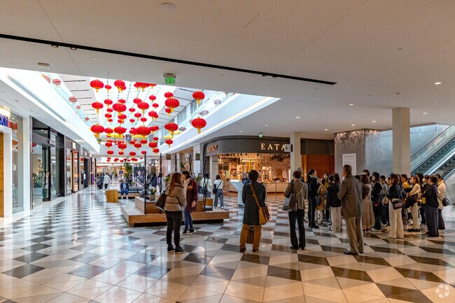Westfield Valley Fair is one of the most expansive shopping centers nearby Burbank.