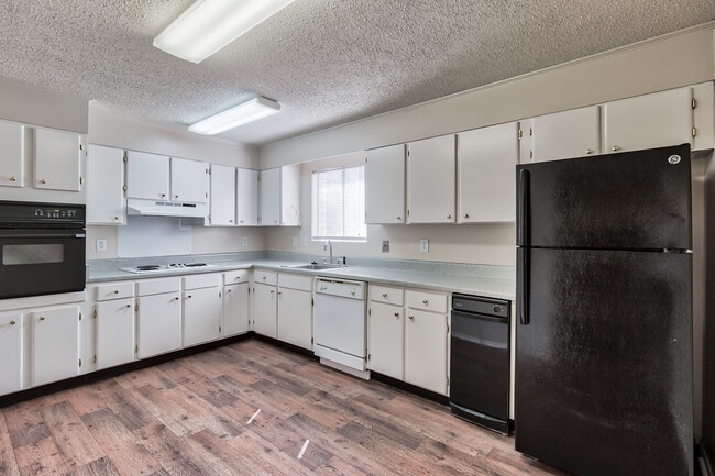 Maison De Ville, Mobile, AL 36608 - photo 7