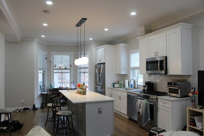 153 Foster St, Brighton, MA 02135 - photo 7