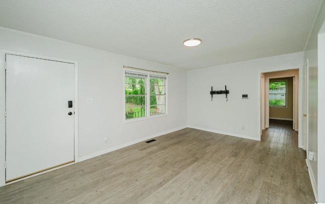 2033 E Lake Blvd, Birmingham, AL 35217 - photo 7