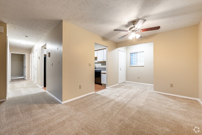Glenwood Pointe, Twinsburg, OH 44087 - photo 6