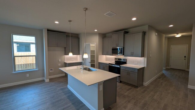 1245 Beltway Ln, Granbury, TX 76048 - photo 2