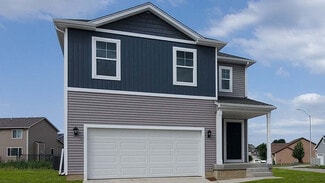 5630 152nd St, Urbandale, IA 50111