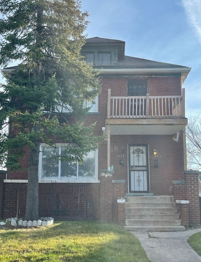 9264 Ward Ave, Detroit, MI 48228