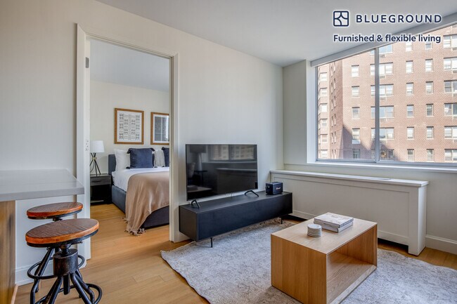 420 E 54th St unit FL21-ID1207, New York, NY 10022 - photo 3