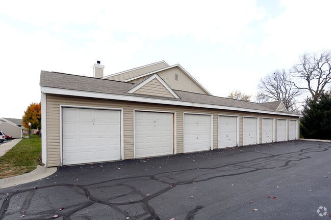 Murphy's Landing, Indianapolis, IN 46217 - photo 7