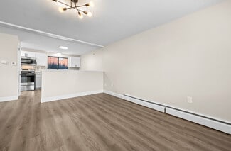 10 Henderson Dr, East Hartford, CT 06108