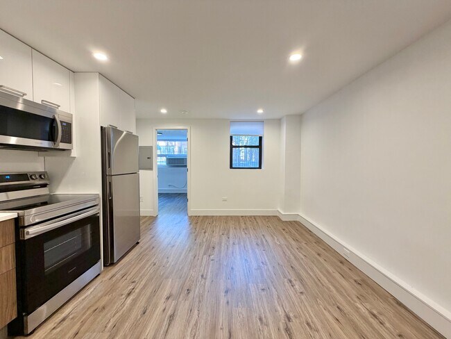 940 W Carmen Ave unit 1, Chicago, IL 60640 - photo 5