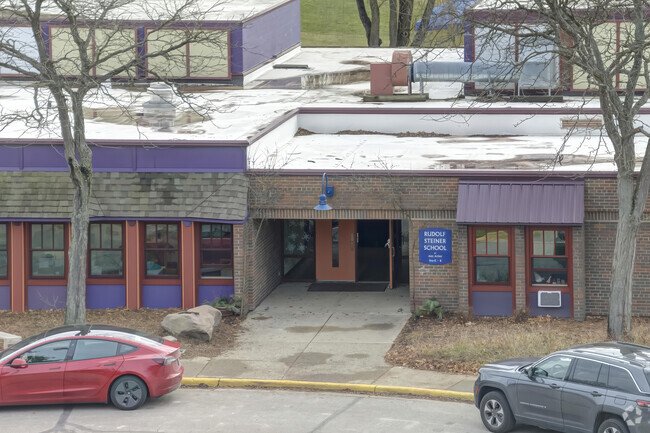 Rudolf Steiner School challenges students by offering an all-encompassing curriculum.