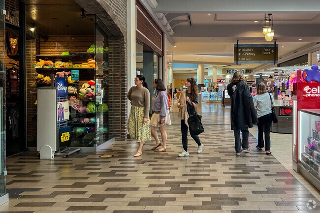 Coquina Sands is close to many retail shopping centers, including Coastland Center.