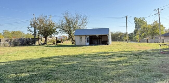 4320 Suntane Cir, Oklahoma City, OK 73115 - photo 7