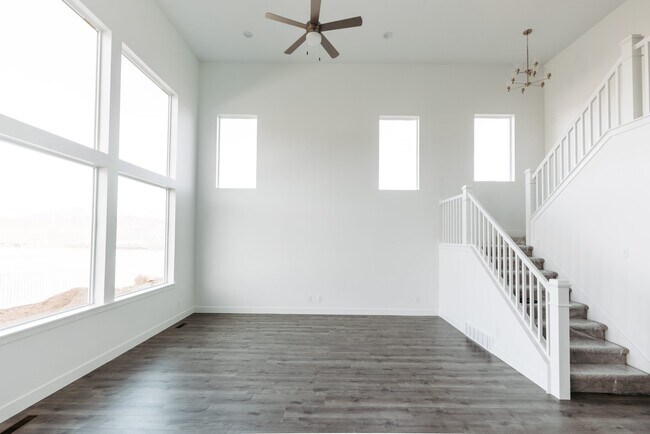 676 W Salvia Dr, Saratoga Springs, UT 84045 - photo 4