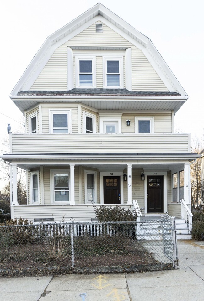 44 Burton St Unit 2, Boston, MA 02135