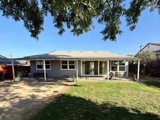 6856 Newberry St, San Diego, CA 92120