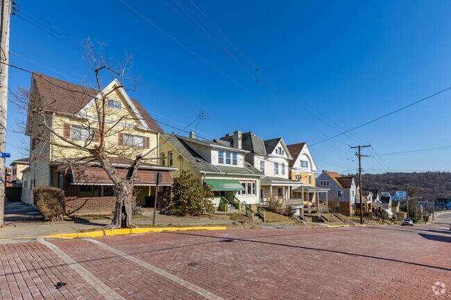 Traditional craftsman style homes are common throughout the Dravosburg neighborhood.