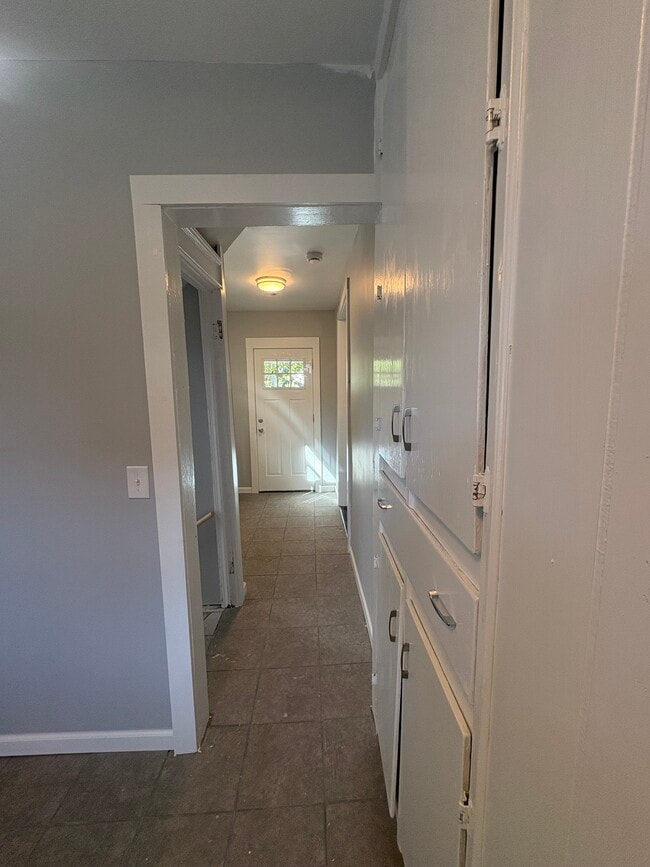 38 Lisbon St, Rochester, NY 14606 - photo 6