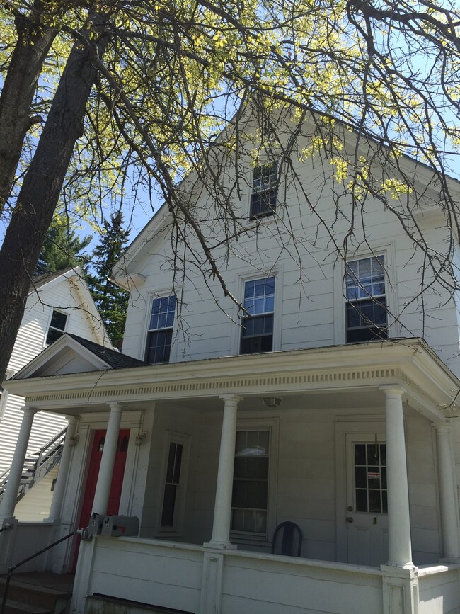 19 S Park St Unit 1, Bangor, ME 04401