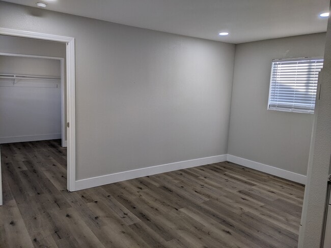 3318 W 157th St unit Backhouse, Gardena, CA 90249 - photo 7