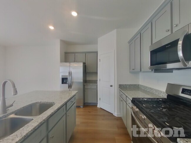 1943 Logan Ln, Conyers, GA 30094 - photo 6