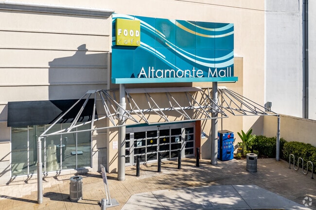 Altamonte Mall is the largest mall near Spring Valley.