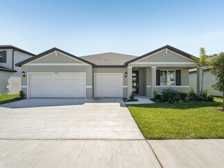 2316 Citrus Bloom Dr, Bartow, FL 33830