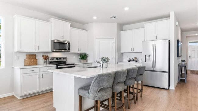 18302 Beach Ranch Terrace, Lakewood Ranch, FL 34211 - photo 4