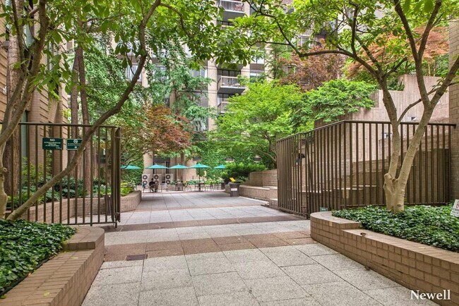 Madison Green unit 7S, New York, NY 10010 - photo 6