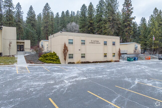St. Matthews Lutheran School has a few portable classrooms on the side of the school.