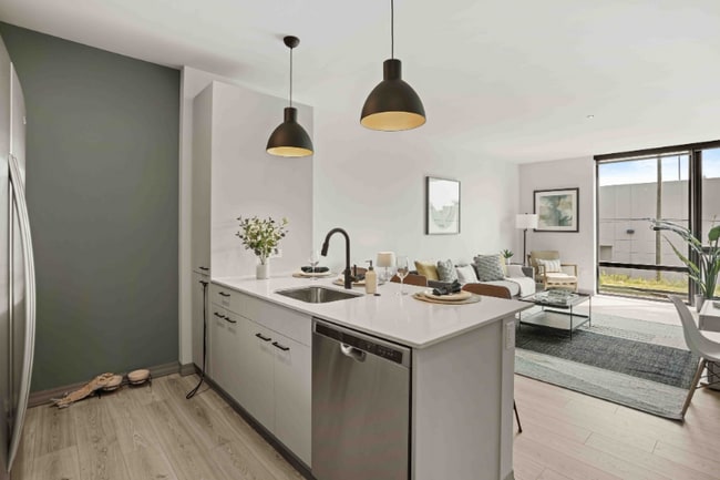 2151 N Elston Ave, Chicago, IL 60614 - photo 4