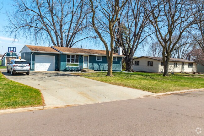 Find ranch-style homes in Brandon.