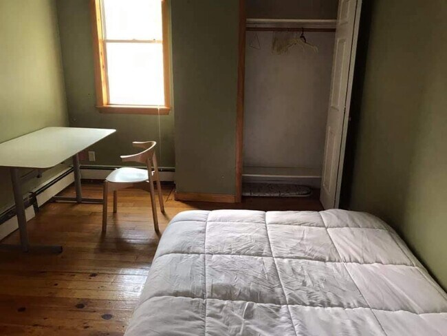 252 Cypress St, Brookline, MA 02445 - photo 7