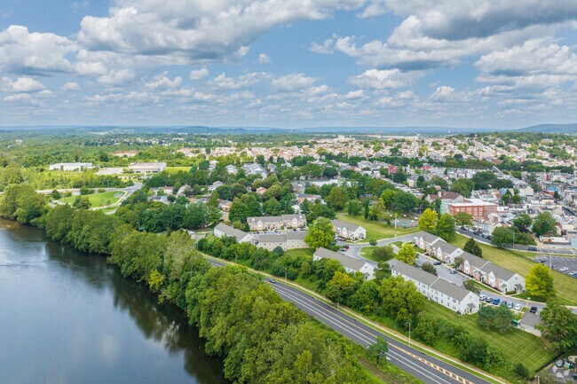 The Schuylkill River serves as the western boundary of Greenwich.