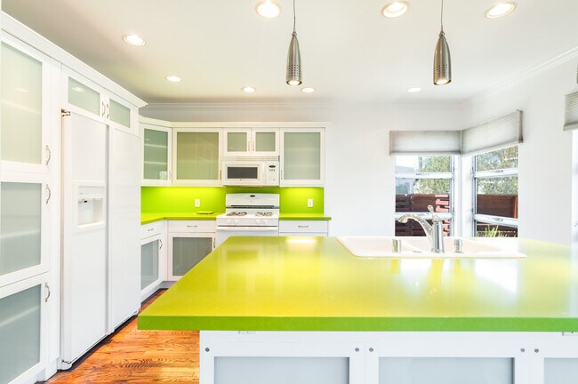 750 Vernon Ave, Venice, CA 90291 - photo 4