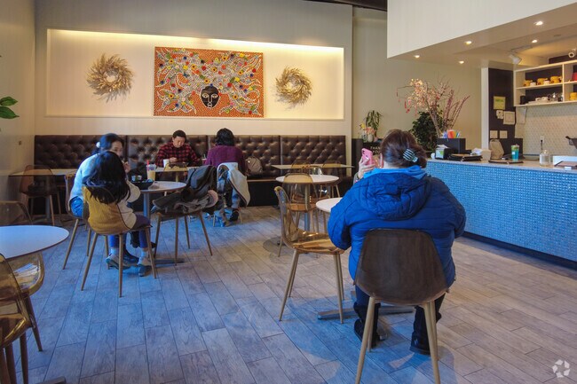 There are numerous cafes near Maplewood to sit and relax.