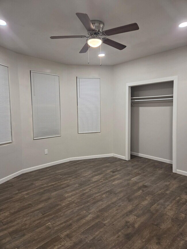 440 E Cheltenham Ave unit 1, Philadelphia, PA 19120 - photo 4