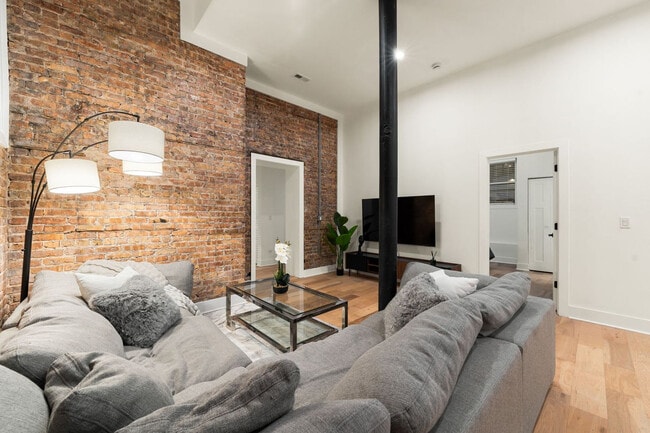 1941 W Augusta Blvd unit ID1354351P, Chicago, IL 60622 - photo 4