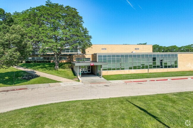 Kennedy Middle School is rated top in the area of Swiftt.