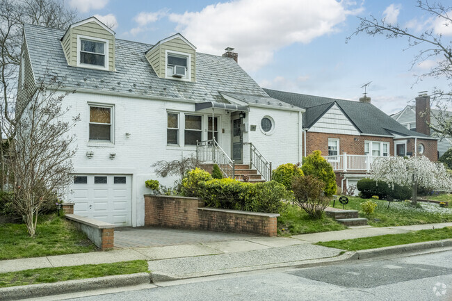 Cape style homes speak to the historic New England architecture in the area.