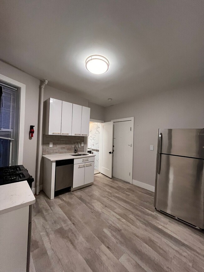 5114 Palisade Ave unit 15, West New York, NJ 07093 - photo 6