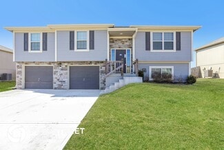 1012 Quartz St, Louisburg, KS 66053