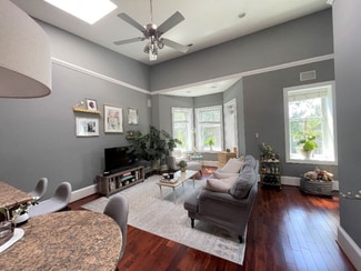 1811 8th St NW Unit 2, Washington, DC 20001