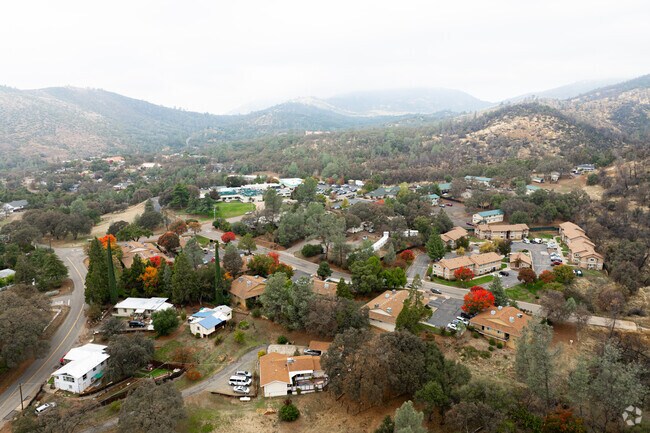 Mariposa’s welcoming streets invite exploration and connection.
