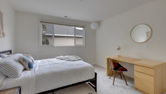 5506 NE Hoyt St, Portland, OR 97213 - photo 7