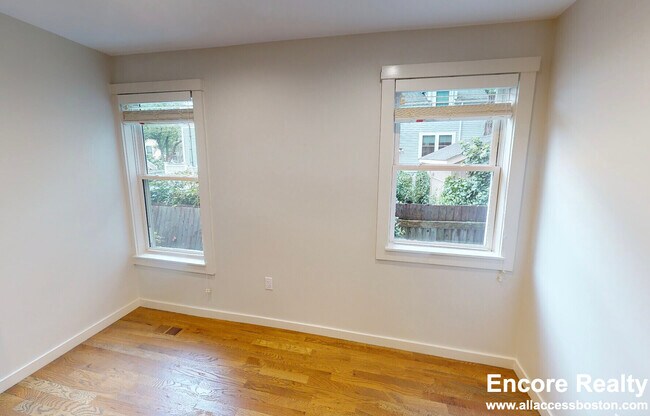 2 Belvidere Place unit 3, Cambridge, MA 02139 - photo 3