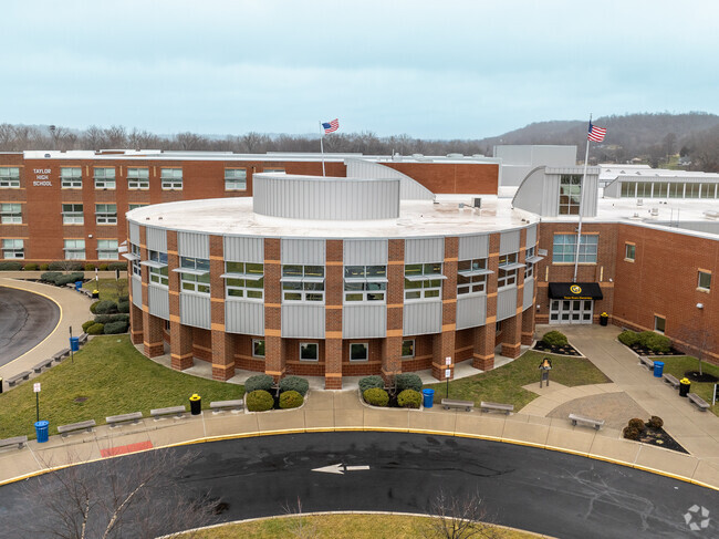 Taylor High School
Public High School
Cleves, Cleves OH